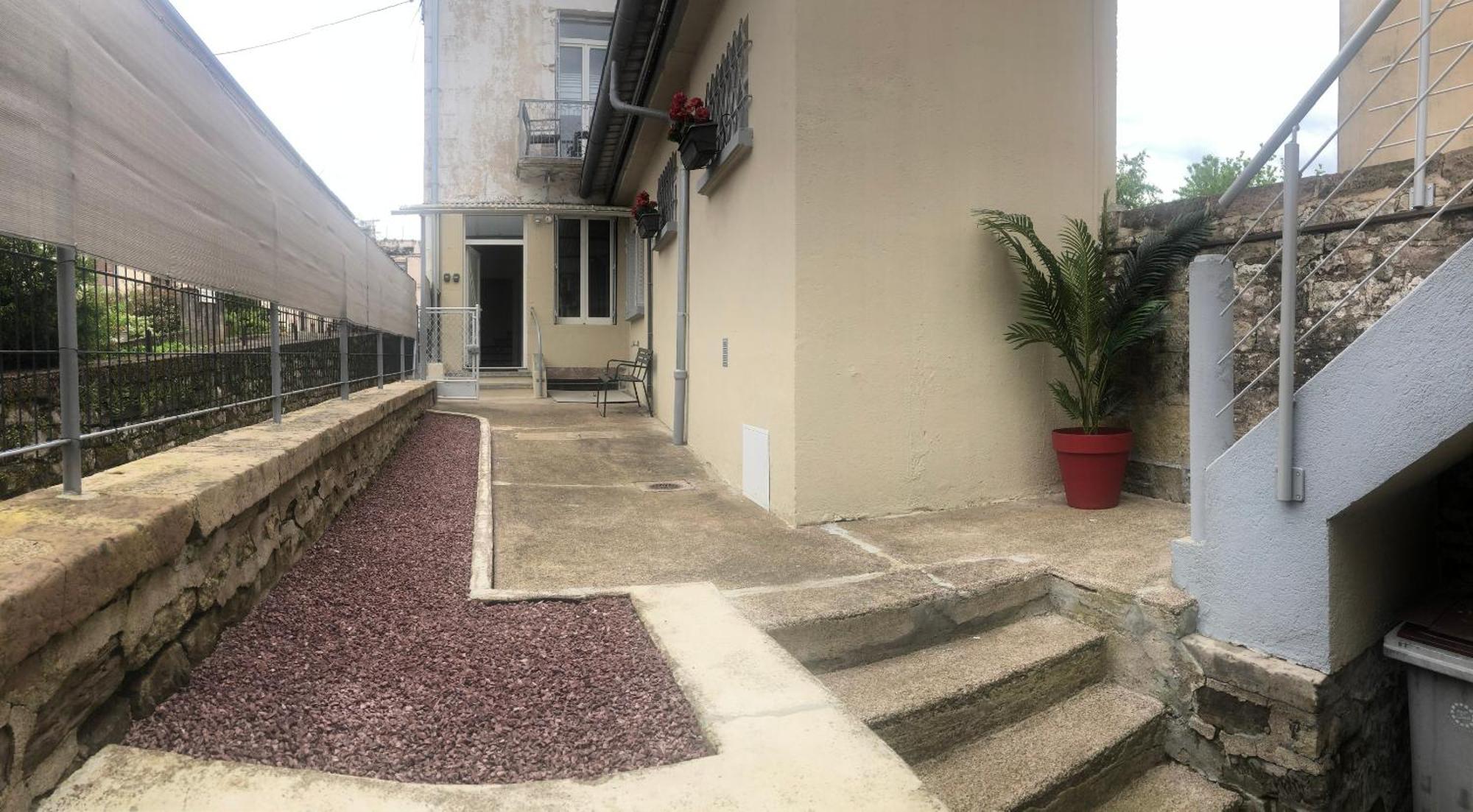 Meubles Deco Fab - Plancha Apartment Luxeuil-les-Bains Exterior photo
